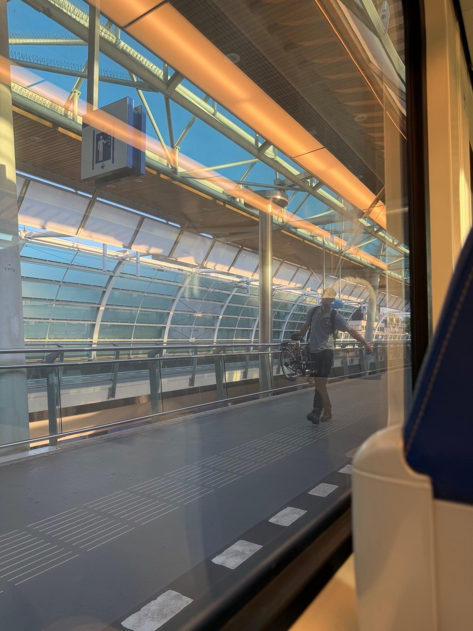Early morning commute …. Again 🚂